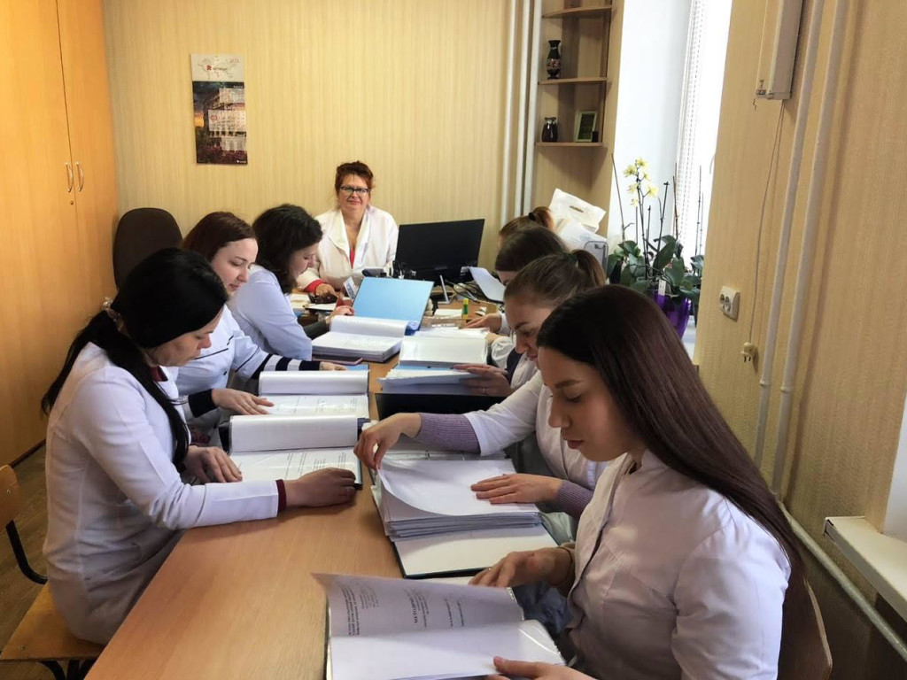 Курси тематичного удосконалення лікарів із нарахуванням 50 балів