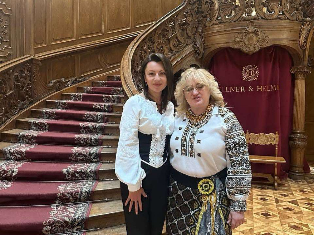 Сучасна діагностика та лікування оніхомікозів: доповідь Яни Олександрівни на освітній платформі «Плато Кутанео»